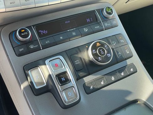 Used 2021 Hyundai Palisade Limited image 23