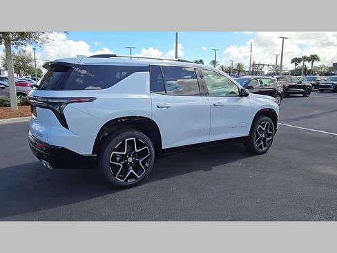 New 2026 Chevrolet Traverse High Country image 23