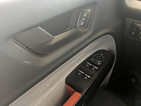 Used 2024 Ford Maverick XLT image 25