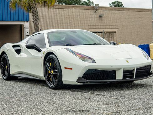 Used 2017 Ferrari 488 Spider image 17