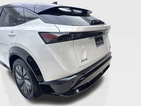 Used 2024 Nissan Ariya AWD image 19