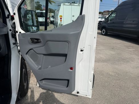 Used 2017 Ford Transit 350 XL RWD image 19
