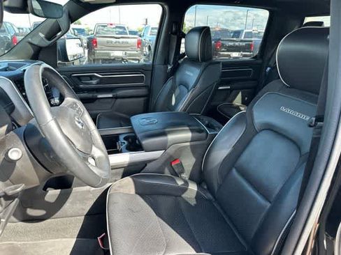 Used 2023 RAM 1500 Laramie AWD/4WD image 5