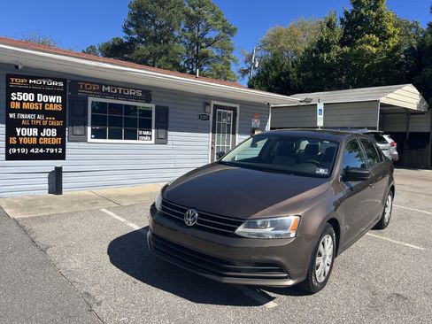 Used 2015 Volkswagen Jetta S FWD image 1