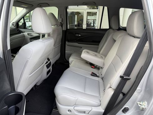 Used 2021 Honda Pilot Special Edition image 9