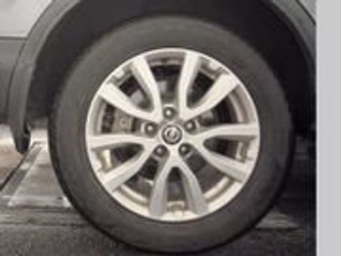 Used 2020 Nissan Rogue Sport SV FWD image 10