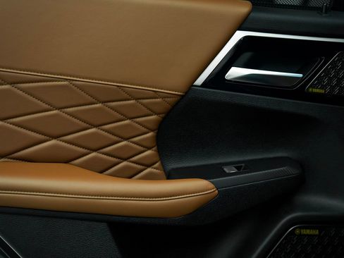 New 2026 Mitsubishi Outlander SEL image 26