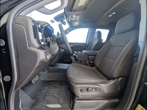 New 2026 GMC Sierra 1500 SLE w/ X31 Off-Road Package AWD/4WD image 15