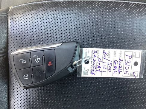 Used 2024 GMC Sierra 1500 SLT image 35