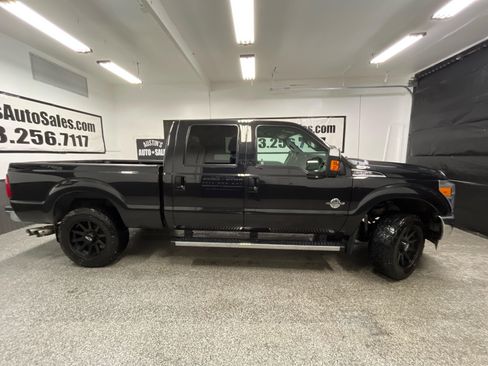 Used 2015 Ford F250 Lariat w/ Lariat Ultimate Package image 2