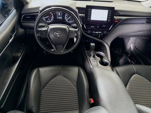 Used 2022 Toyota Camry SE w/ Carpet Mat Package (TMS) FWD image 17