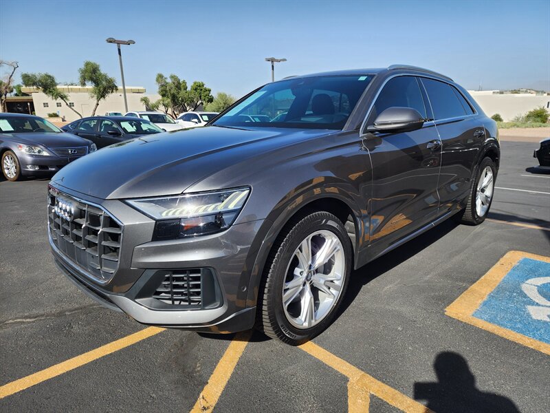 Used 2019 Audi Q8 Prestige w/ Luxury Package AWD/4WD image 8