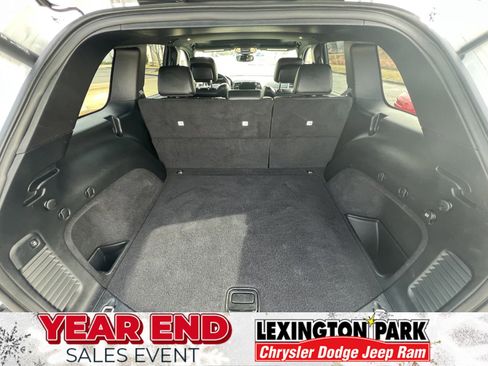 Used 2020 Jeep Grand Cherokee Altitude image 9