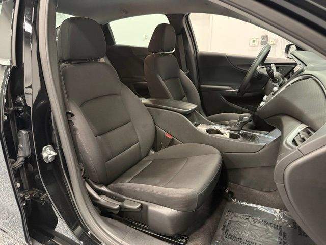 Used 2025 Chevrolet Malibu LT FWD image 33
