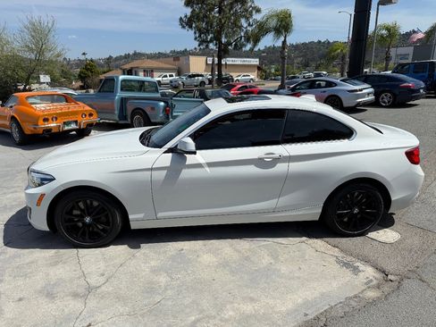 Used 2021 BMW 230i Coupe w/ Convenience Package RWD image 4