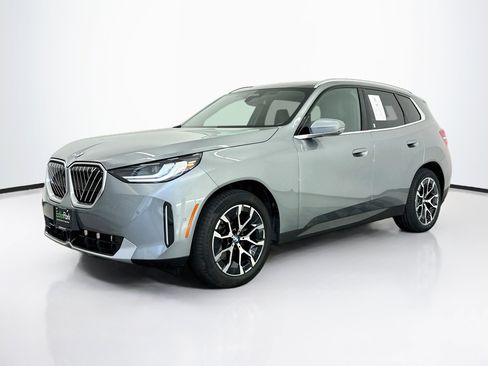 Used 2026 BMW X3 xDrive30i AWD/4WD image 3