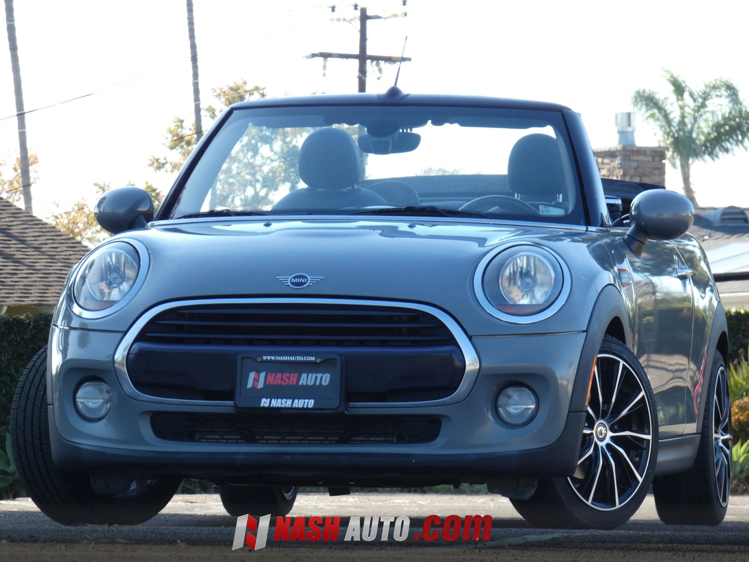 Used 2019 MINI Cooper Convertible FWD image 4