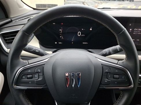 Used 2024 Buick Encore GX Preferred image 17