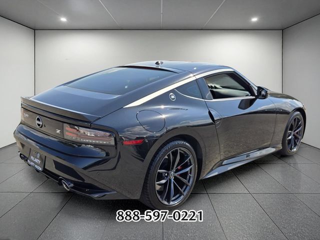 Used 2023 Nissan Z w/ Floor Mat Package (L93) RWD image 5