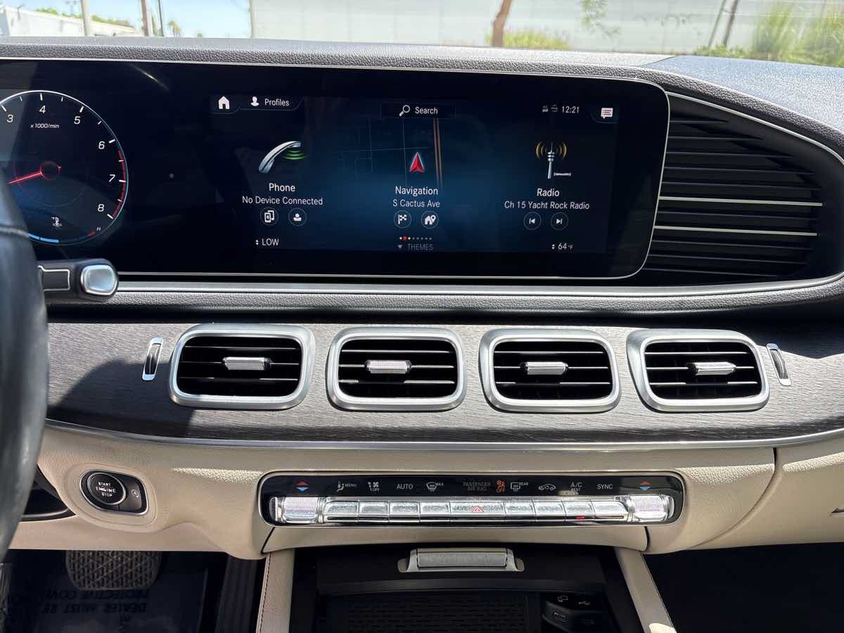 Used 2020 Mercedes-Benz GLE 350 4MATIC image 25