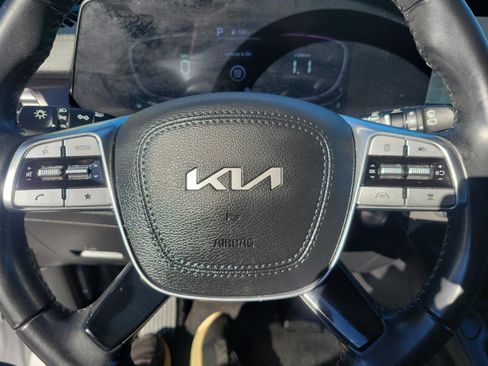 Used 2023 Kia Telluride S image 37