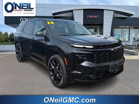 Used 2024 Chevrolet Traverse RS w/ LPO, Floor Liner Package AWD/4WD image 1
