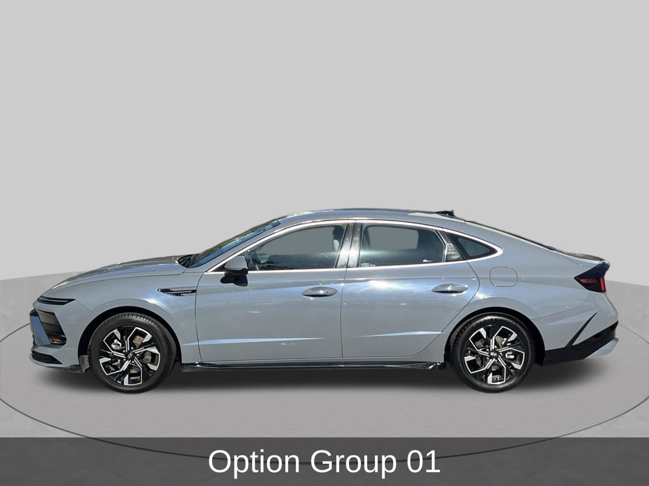 Used 2025 Hyundai Sonata SEL FWD image 2