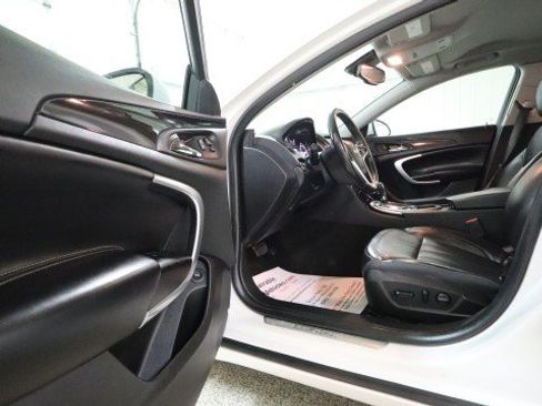 Used 2016 Buick Regal Premium FWD image 9