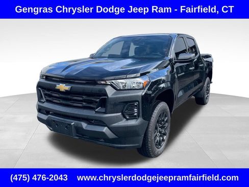 Used 2025 Chevrolet Colorado W/T w/ WT Custom Package AWD/4WD image 3