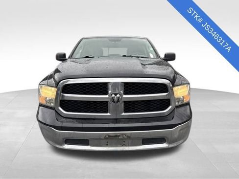 Used 2018 RAM 1500 Classic SLT image 2