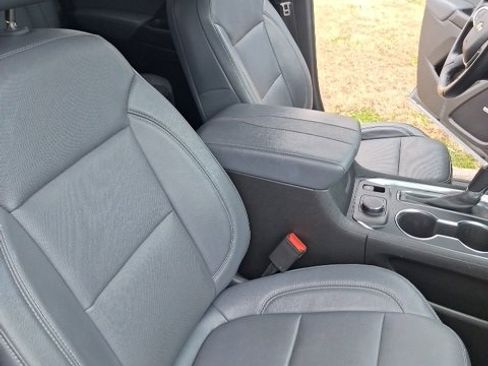 Used 2019 Chevrolet Traverse Premier w/ Driver Confidence II Package image 30