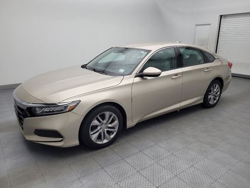 Used 2018 Honda Accord LX image 2