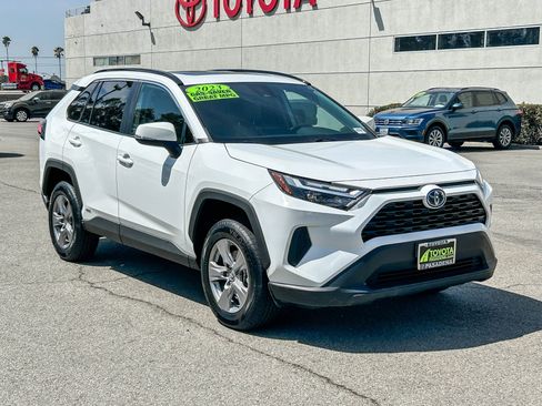 Used 2023 Toyota RAV4 XLE w/ Convenience Package AWD/4WD image 3