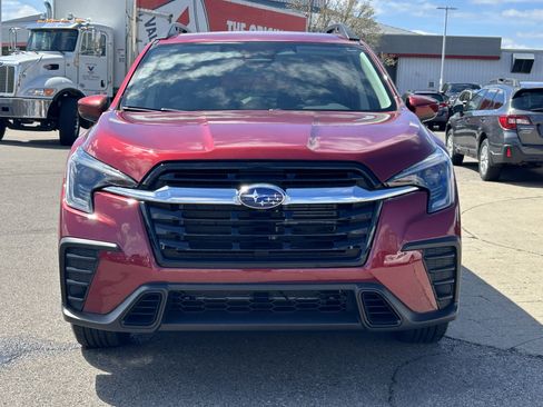 Used 2025 Subaru Ascent Premium w/ Popular Package #2 image 4
