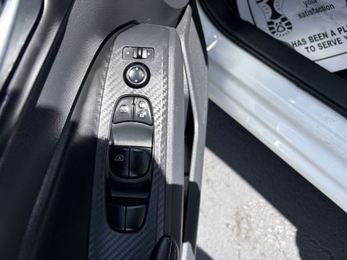 Used 2025 Nissan Altima 2.5 SV FWD image 15