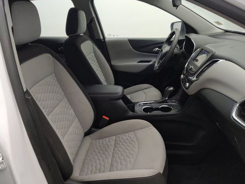 Used 2019 Chevrolet Equinox LS AWD/4WD image 21