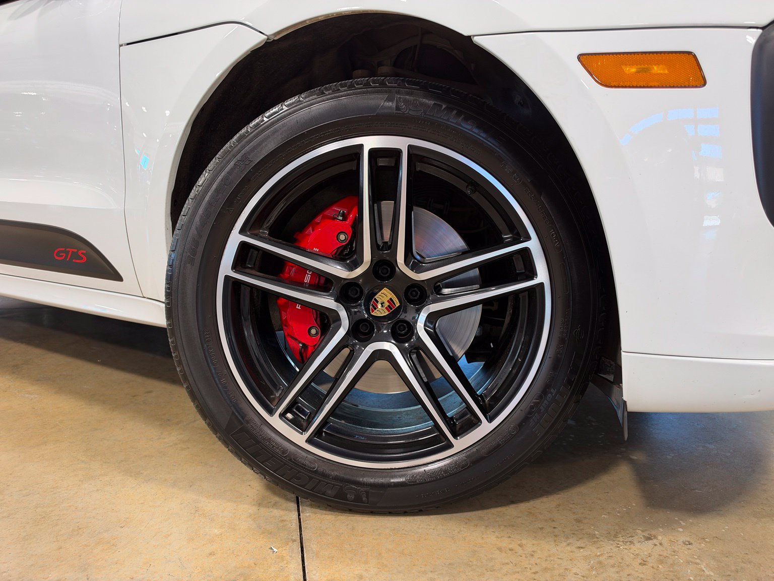 Used 2020 Porsche Macan GTS AWD/4WD image 11