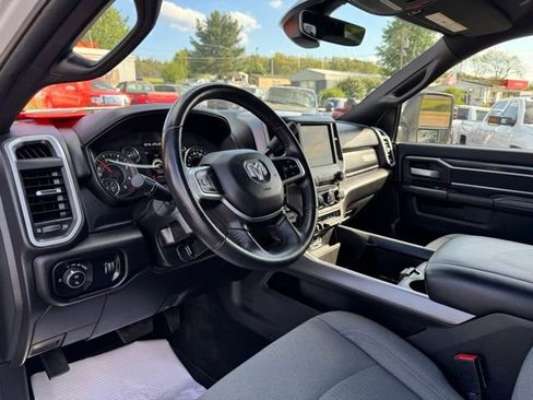 Used 2024 RAM 2500 Big Horn w/ Off Road Package AWD/4WD image 9