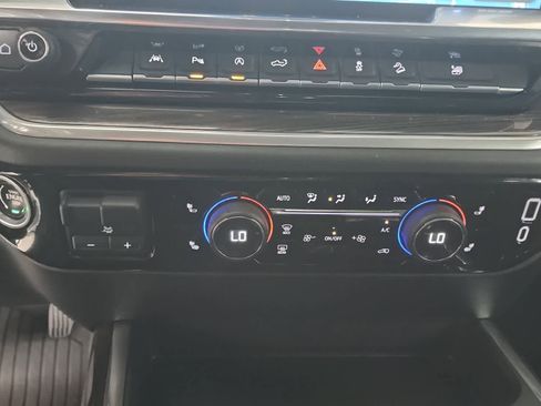 Used 2025 Chevrolet Silverado 1500 RST image 30