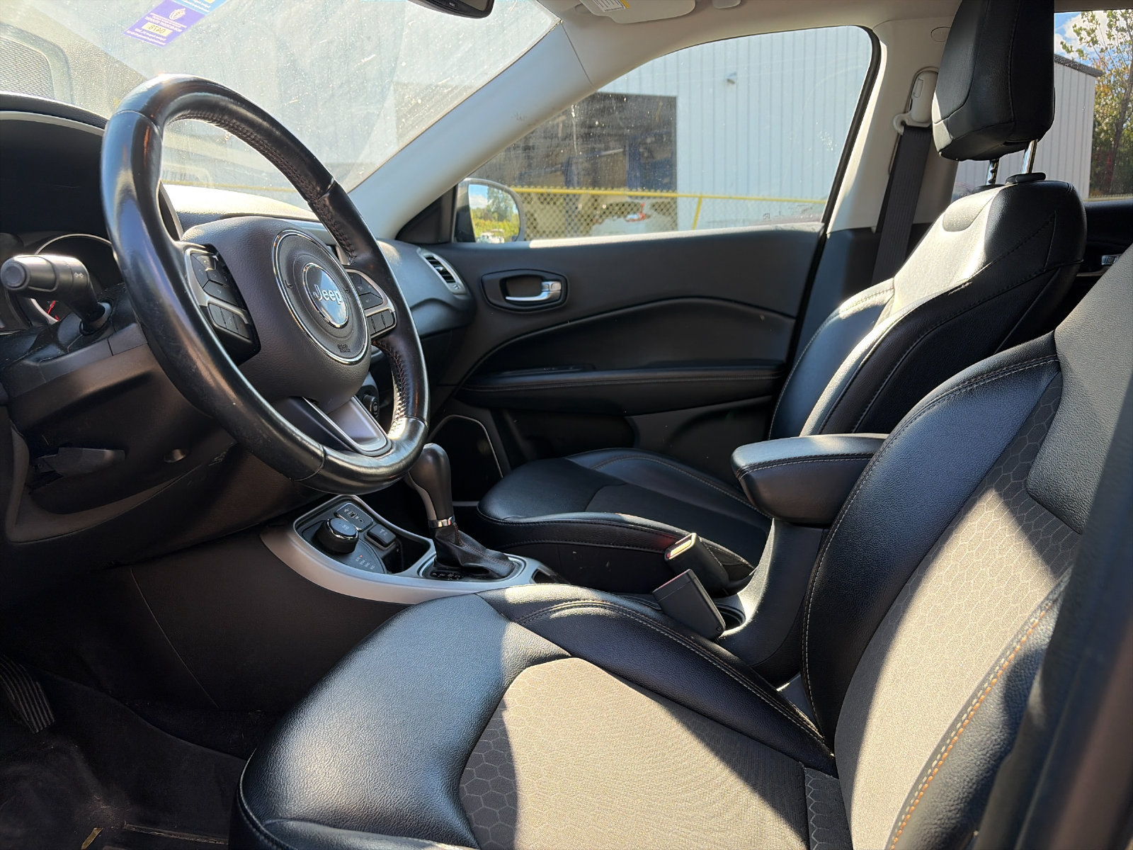 Used 2020 Jeep Compass Latitude w/ Popular Equipment Group AWD/4WD image 9
