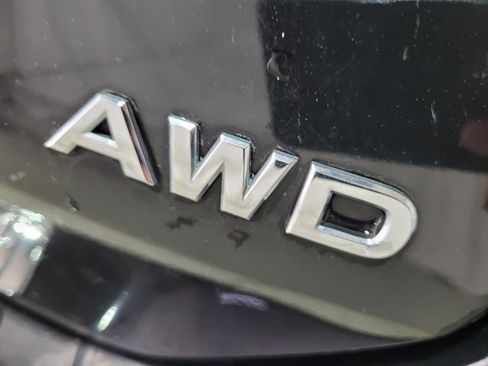 Used 2018 Nissan Rogue S image 17