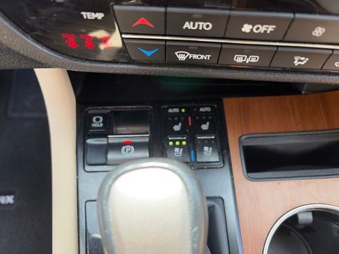 Used 2021 Lexus RX 350 AWD w/ Premium Package image 21
