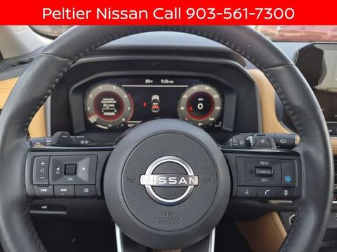 Certified 2023 Nissan Rogue Platinum w/ Platinum Premium Package FWD image 31