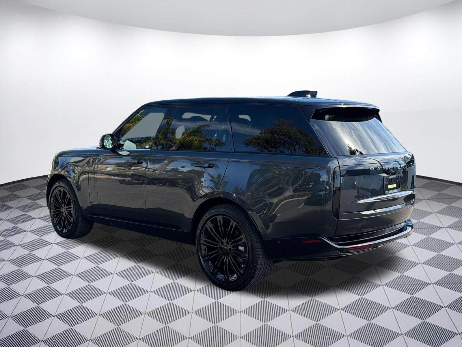 New 2026 Land Rover Range Rover SE AWD/4WD image 3