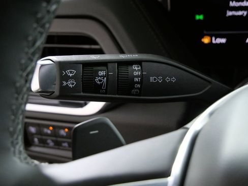 New 2026 GMC Yukon XL Denali w/ Denali Reserve Package image 24