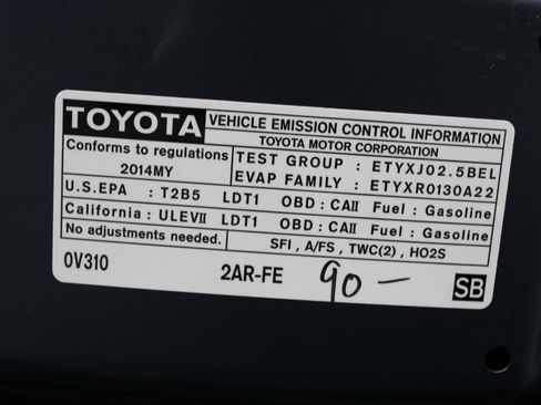 Used 2014 Toyota RAV4 Limited image 48
