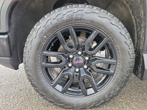 Used 2023 GMC Sierra 1500 Elevation image 12