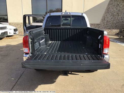 Used 2017 Toyota Tacoma SR5 image 14