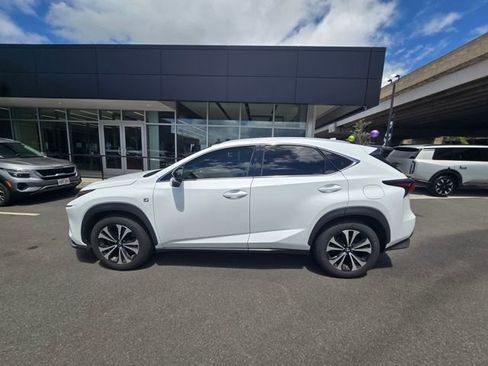 Used 2018 Lexus NX 300 FWD image 10