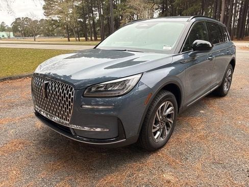 New 2026 Lincoln Corsair Premiere image 7